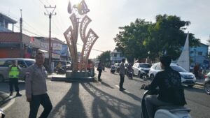 Jelang Nataru Polsek Sindangbarang Perketat Pengamanan Lalu Lintas di Tugu Perbatasan
